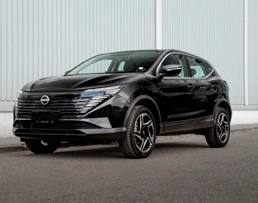 Nissan Qashqai спереди сбоку